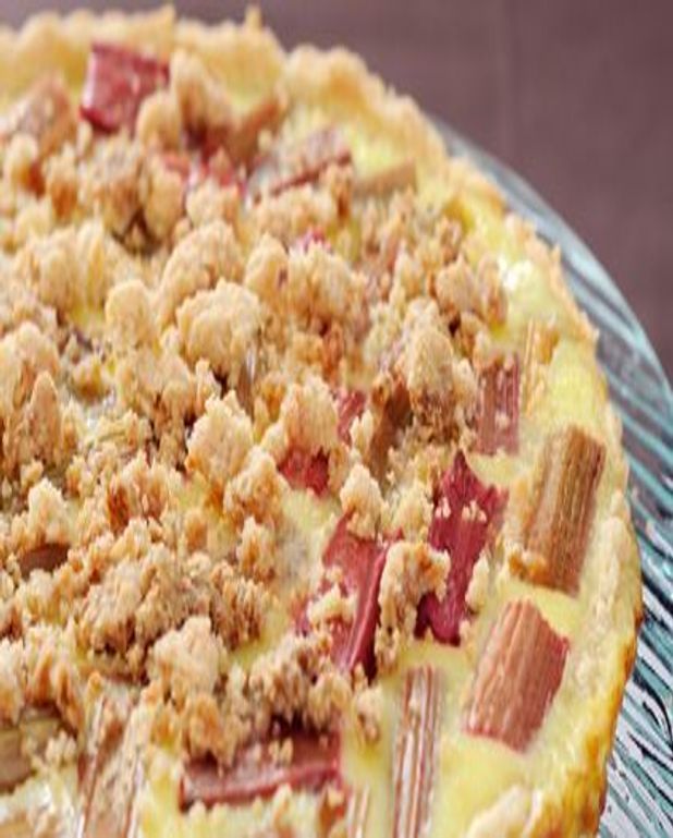 Tarte Rhubarbe Amande Pour 6 Personnes Recettes Elle A Table