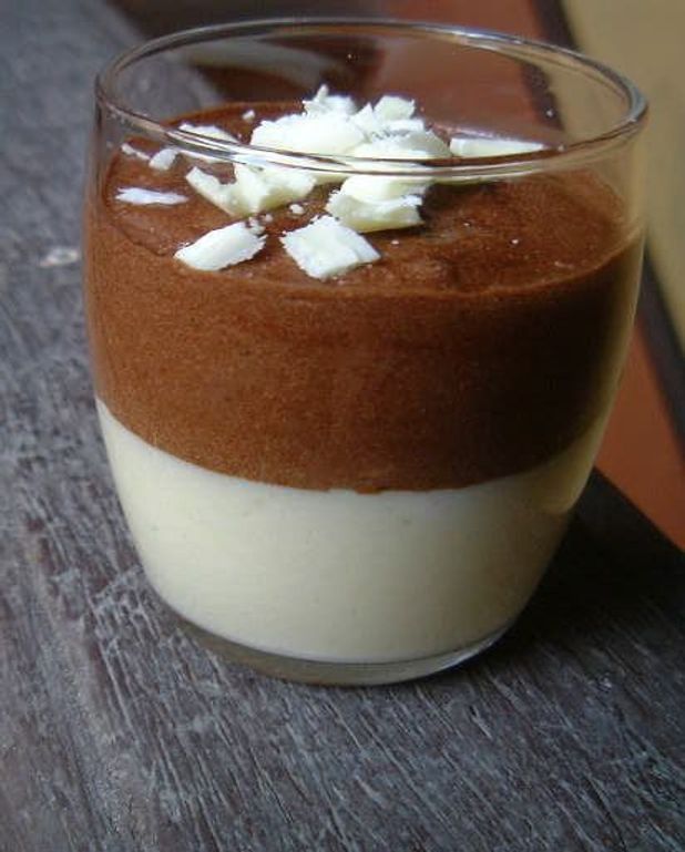 Duo De Mousse Au Chocolat Et Piment D Espelette Pour 3 Personnes