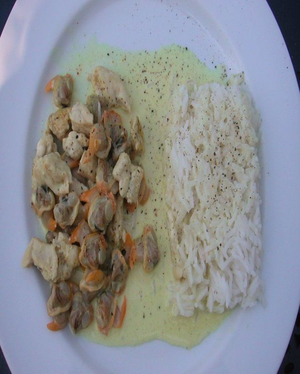 Emince De Poulet Aux Coques Sauce Curry Pour 4 Personnes