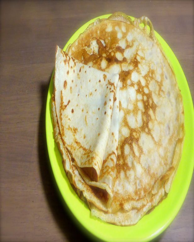 Crepes Legeres Pour 4 Personnes Recettes Elle A Table