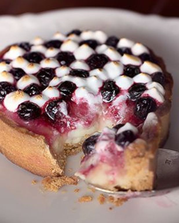 Tarte Rhubarbe Mytilles Meringuee Pour 8 Personnes Recettes Elle