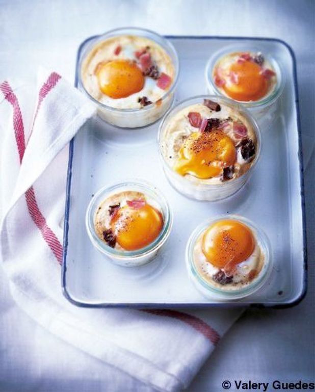 Œuf cocotte aux morilles, jambon de pays et vin jaune pour 4 personnes