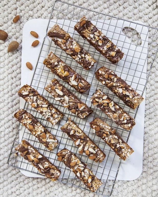 Barres De Muesli Pour 6 Personnes Recettes Elle A Table