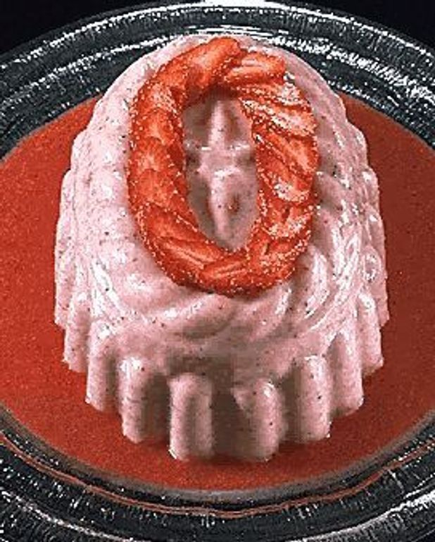 Bavarois Aux Fraises Pour 4 Personnes Recettes Elle A Table