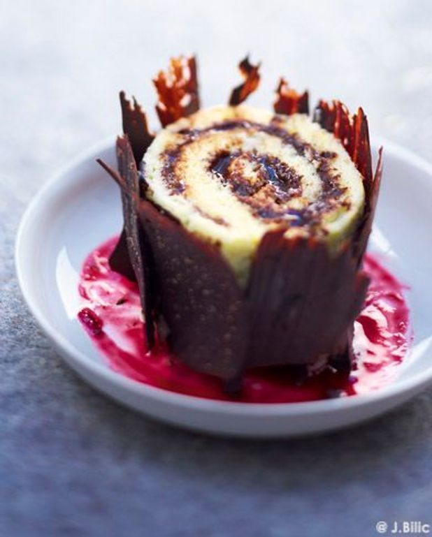 Buche Chocolat Chocolat Pour 6 Personnes Recettes Elle A Table