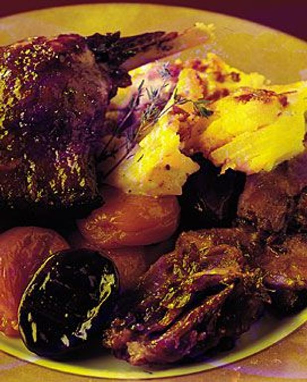 Civet de cuisses de canard aux pruneaux pour 4 personnes Recettes