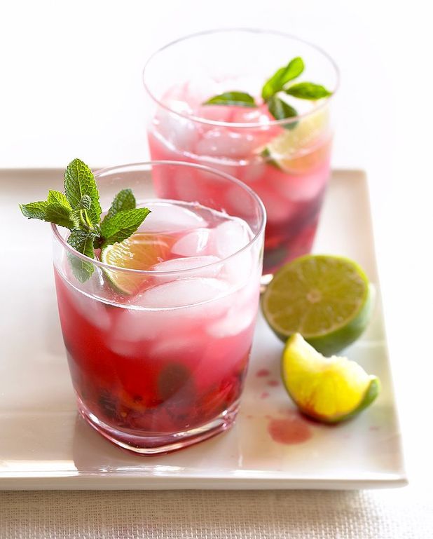 Cocktail Bramble au gin et crème de mur