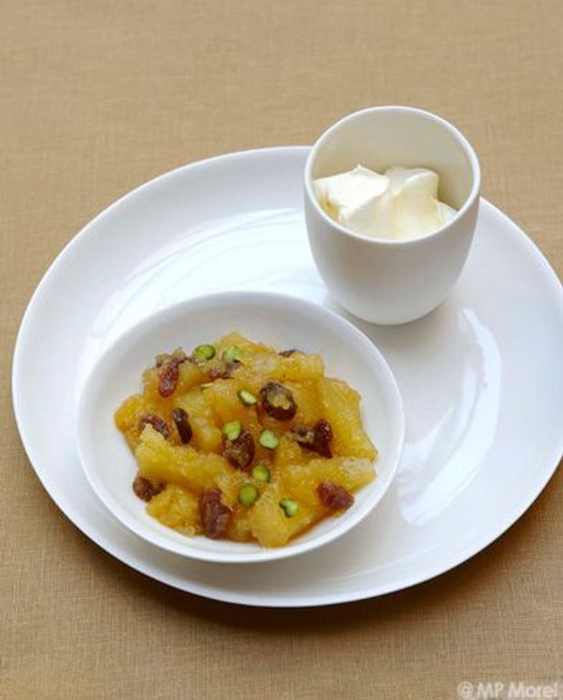 Compote D Ananas Aux Pistaches Pour 4 Personnes Recettes Elle A Table