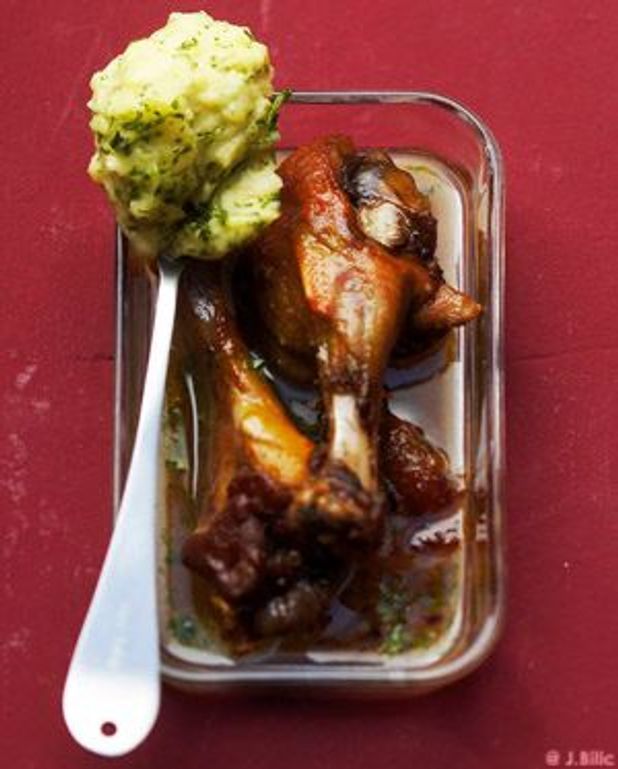 Confit De Canard Et Puree Aux Herbes Pour 6 Personnes Recettes