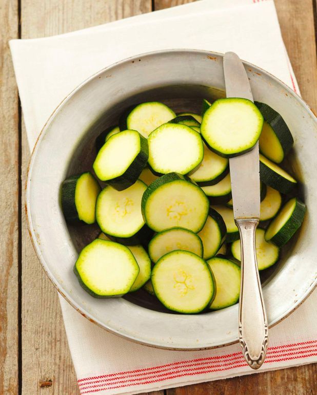 Courgettes Vapeur Thermomix Pour 4 Personnes Recettes Elle A Table