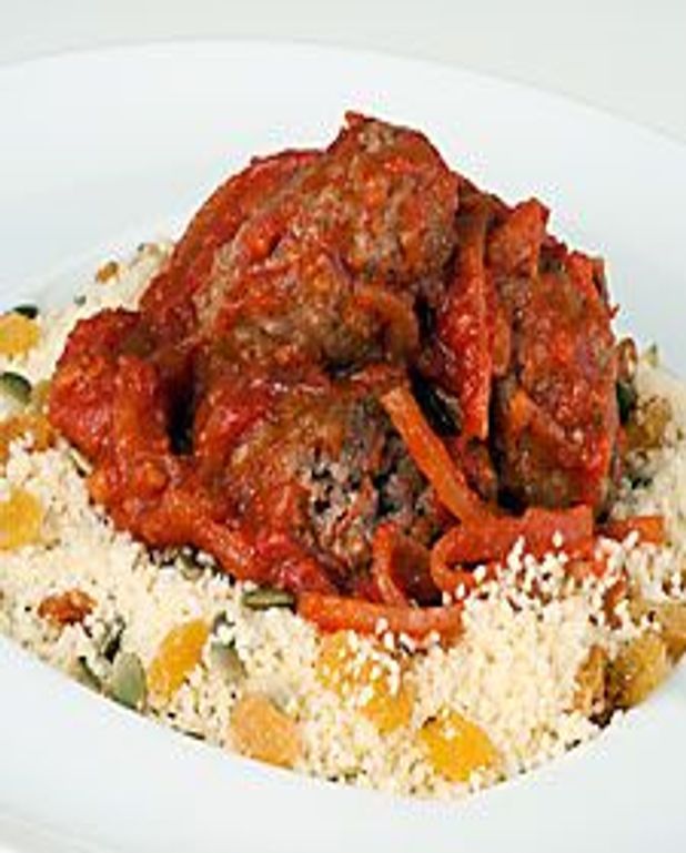 Couscous tomate et boulettes pour 4 personnes Recettes Elle à Table