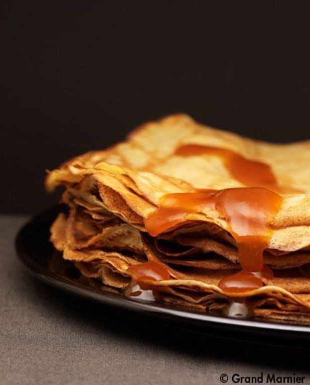 Crepe Suzette Grand Marnier Pour 6 Personnes Recettes Elle A Table