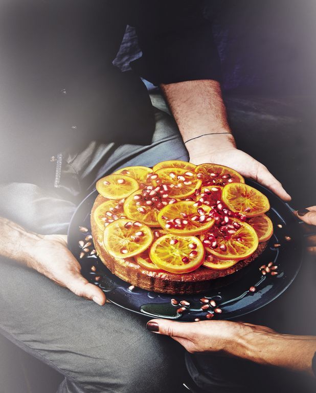 Gateau Aux Oranges Et A La Grenade Pour 6 Personnes Recettes Elle Gateau Aux Oranges Et A La Grenade Pour 6 Personnes Recettes Elle
