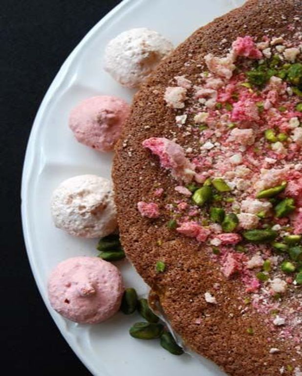 Gateau De Printemps Pour 6 Personnes Recettes Elle A Table