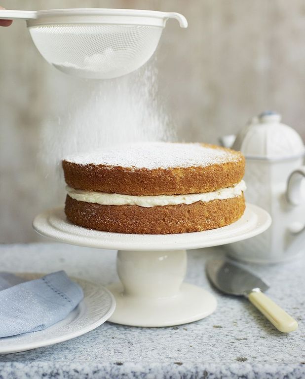 Genoise Fourree Mascarpone Citron Thermomix Pour 6 Personnes Recettes Elle A Table