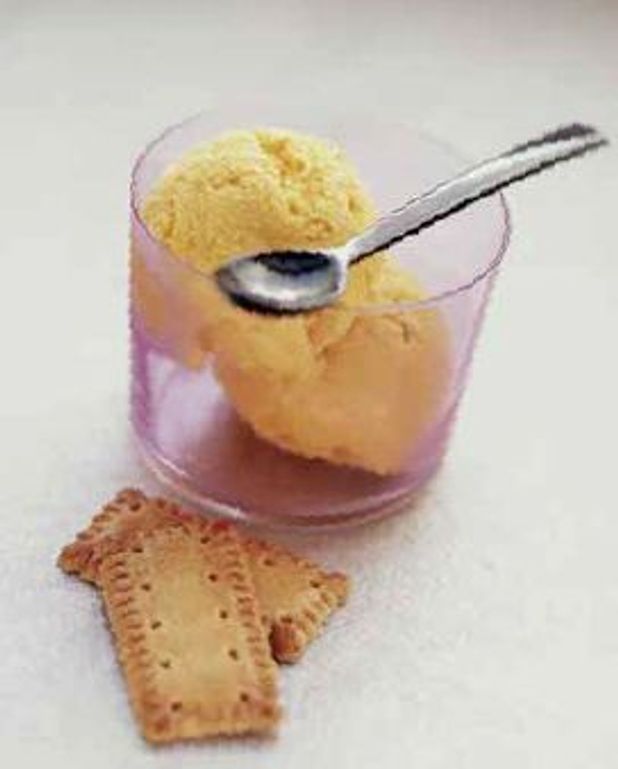 Glace safran, sablés cannelle pour 2 personnes Recettes Elle à Table