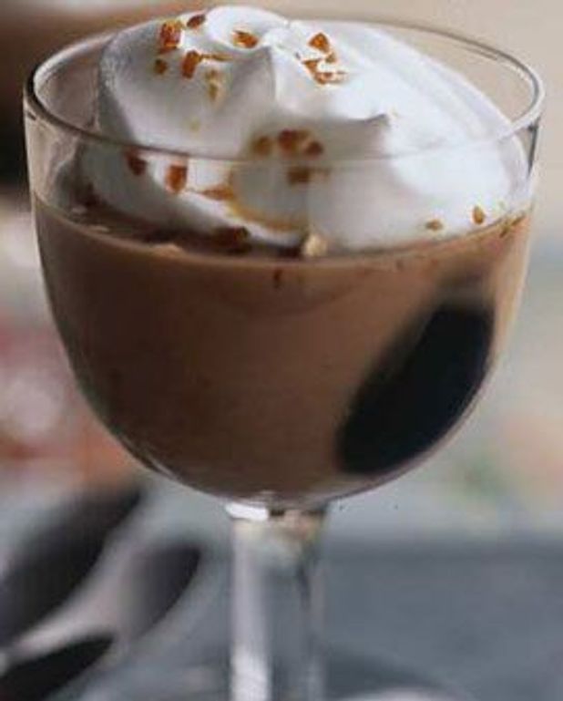 Oeufs A La Neige Et Creme Anglaise Pour 4 Personnes Recettes