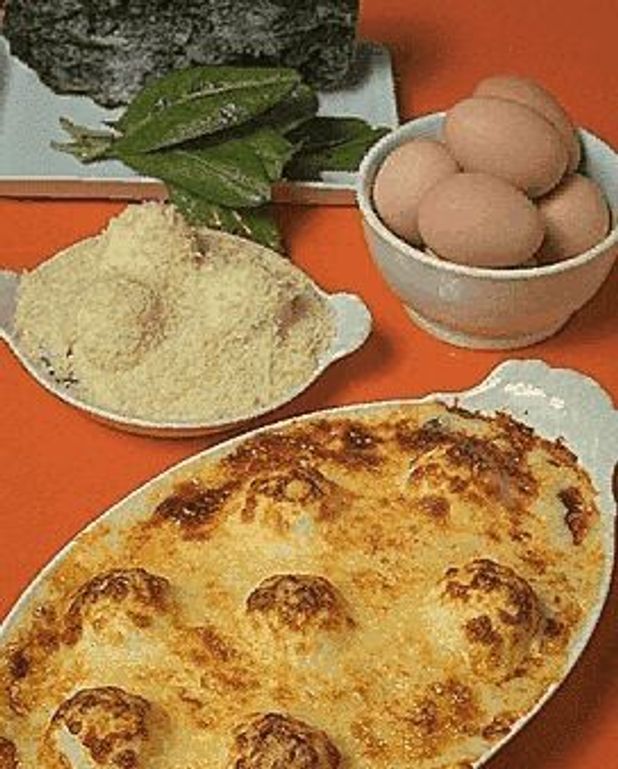 Oeufs Mollets Aux Epinards Pour 4 Personnes Recettes Elle A Table