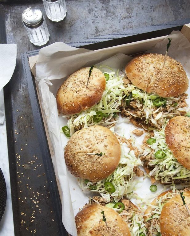 Pains A Hamburger Maison Pour 9 Personnes Recettes Elle A Table