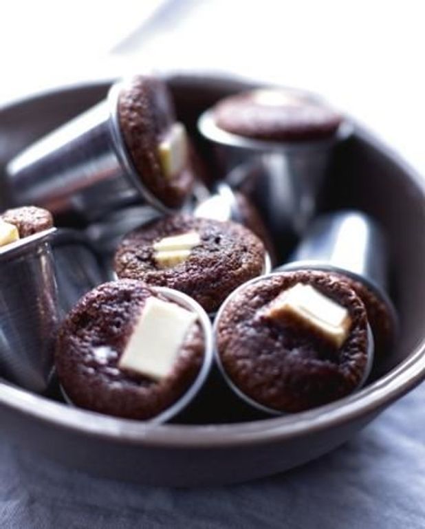 Petits Gateaux Cœur De Chocolat Blanc Pour 4 Personnes Recettes Elle A Table Petits Gateaux Cœur De Chocolat Blanc Pour 4 Personnes Recettes Elle A Table