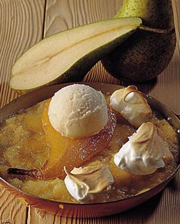 Poires pochées meringuées pour 4 personnes Recettes Elle à Table