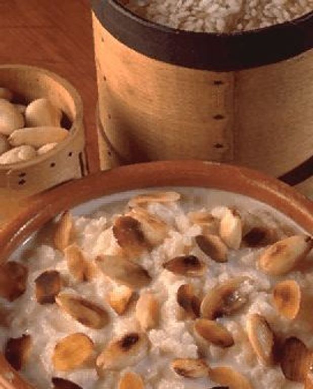 Riz Au Lait Parfume A L Amande Amere Pour 4 Personnes Recettes