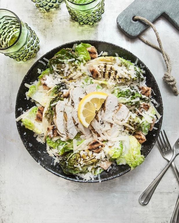 Salade Caesar Au Bbq Pour 4 Personnes Recettes Elle A Table