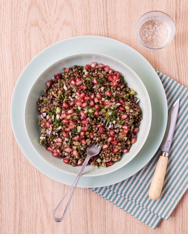 Salade De Lentilles Celeri Cerfeuil Et Grenade Pour 4 Personnes