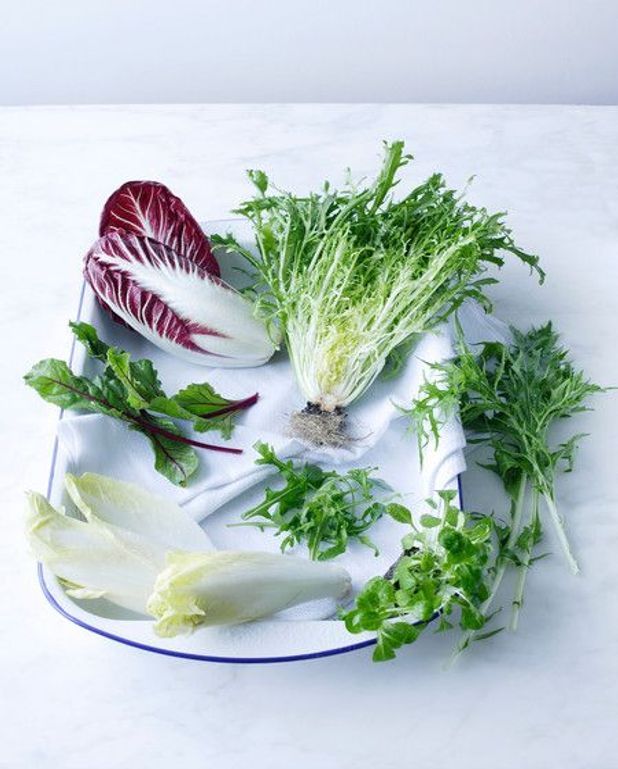 Salade de pissenlit au lard - Recettes Elle à Table