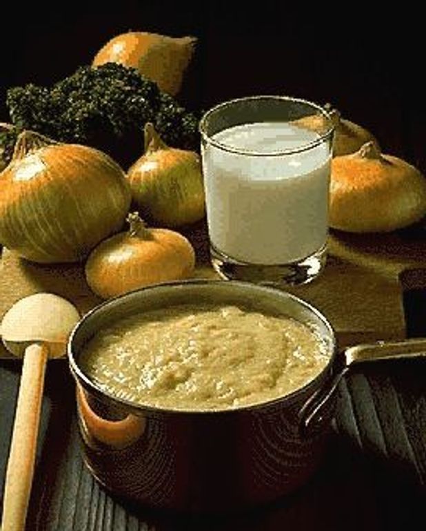 Sauce soubise pour 4 personnes Recettes Elle à Table