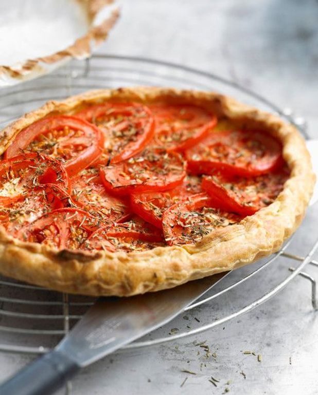 Tarte A La Tomate Et Au Fromage Rape Recettes Elle A Table