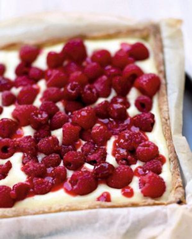 Tarte De Creme Au Citron Et Framboises Pour 4 Personnes Recettes Elle A Table