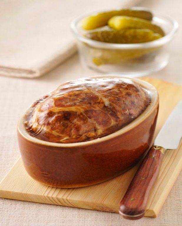 Terrine de poulet pour 10 personnes Recettes Elle à Table