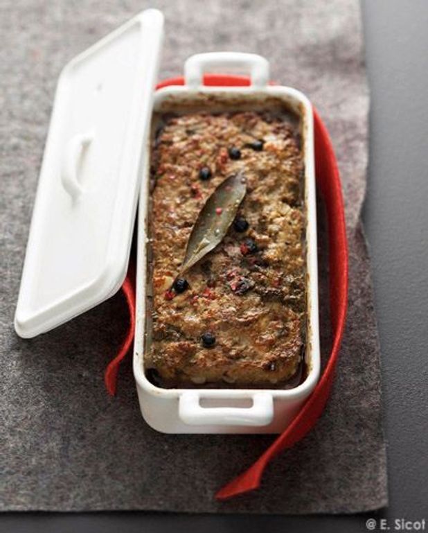 Terrine de volaille pour 8 personnes Recettes Elle à Table