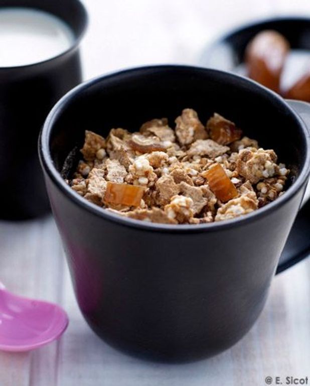 Babymuesli au lait et dattes (dès 9 mois) pour 5 personnes Recettes