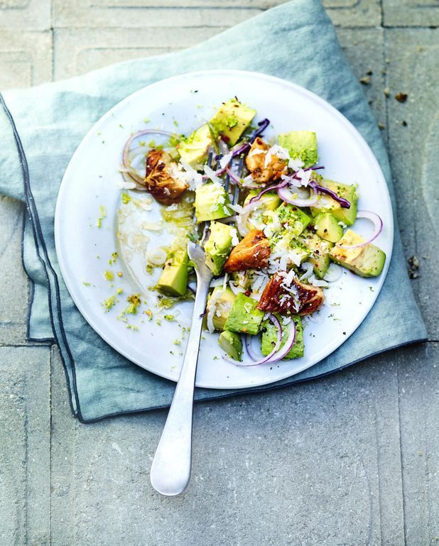 Salade Caesar A L Avocat Pour 6 Personnes Recettes Elle A Table