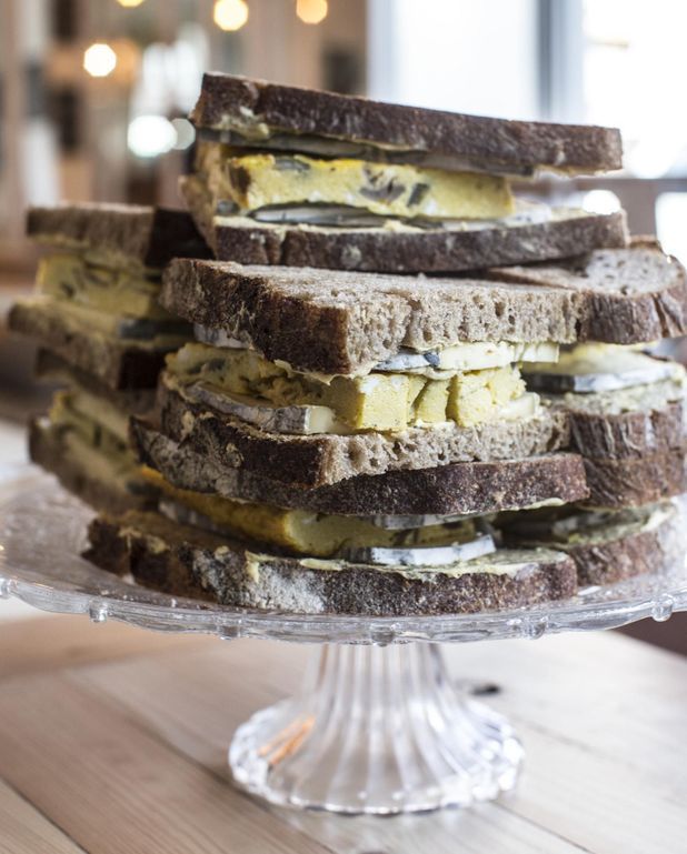 Sandwichs omelette, moutarde et tomme fermière pour 4 personnes ...