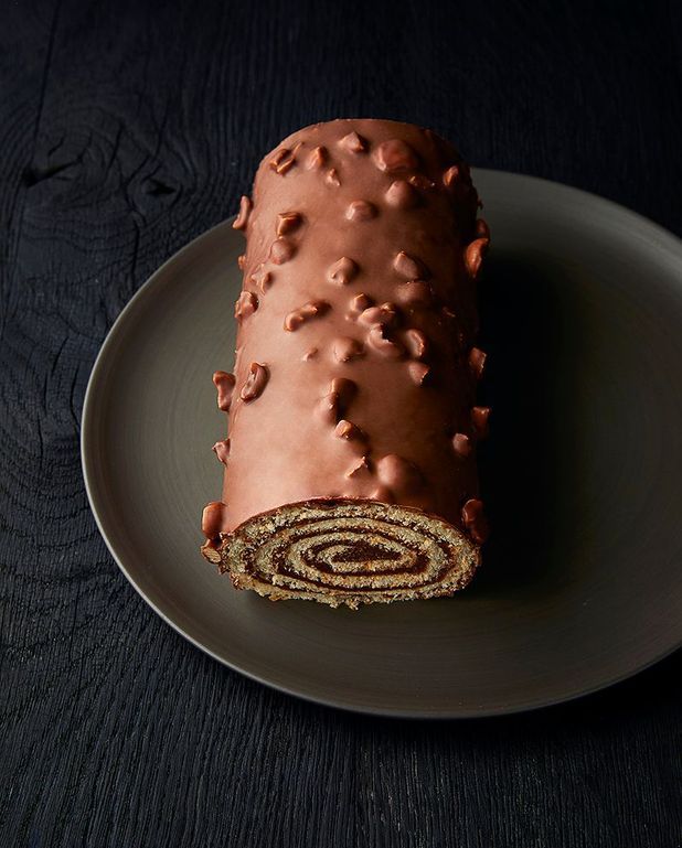 Buche Roulee Chocolat Noisette De Cyril Lignac Pour 4 Personnes Recettes Elle
