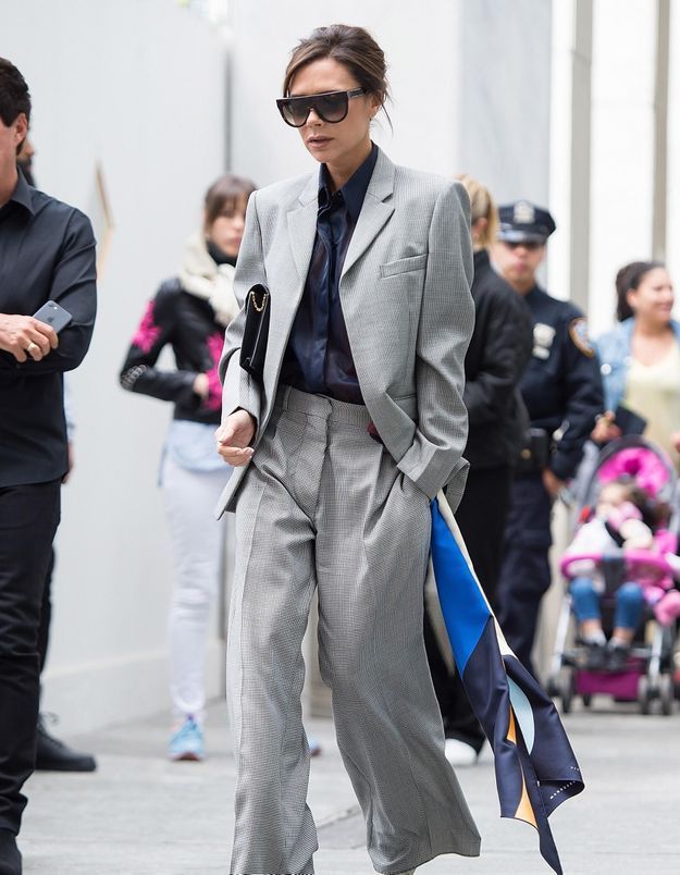 Stan Ses Pour Nouvelles Délaisse Smith Beckham Victoria Ces 29WEHDI