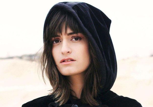 Le Clip De La Semaine La Baie De Clara Luciani Elle Bm pour y aller c'est très facile d a f#m ferme les yeux et laisse s'entremêler tes cils c#m bm d déjà nous y voilà a f#m bienvenue sur la baie. la baie de clara luciani