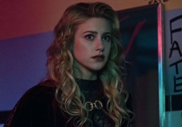 Riverdale Les Premieres Images De La Saison 5 Vont Vous Faire Frissonner Elle