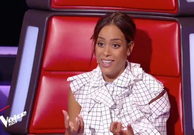 Amel Bent Sa Robe Dans The Voice Kids Fait Le Buzz Elle