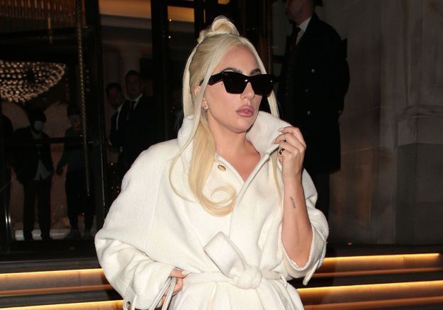 Le total look blanc adopté par Lady Gaga    
