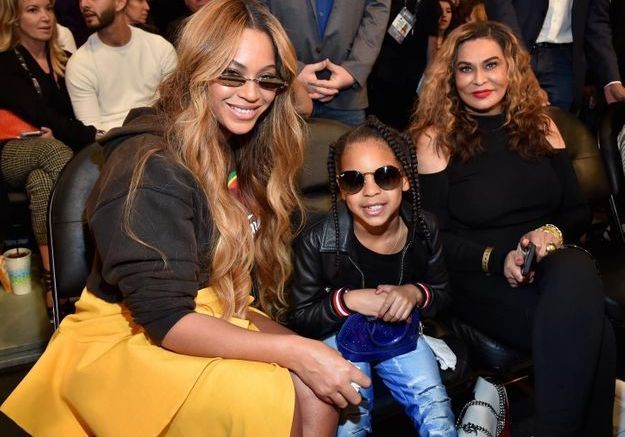 A six ans, la fille de Beyoncé recadre sa grand-mère