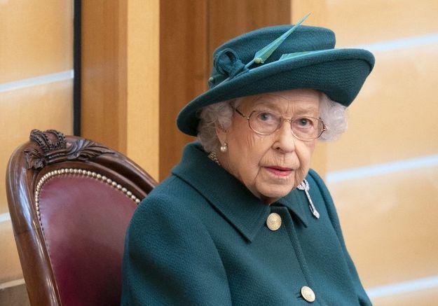 Elisabeth II : la reine va prendre deux semaines de repos 
