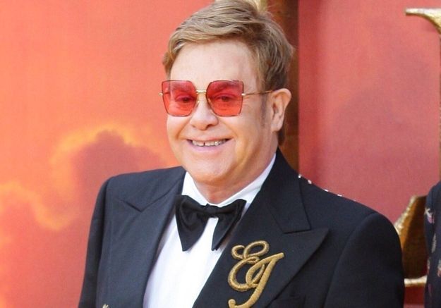 Elton John et son addiction à l’alcool : « J’étais un homme brisé »