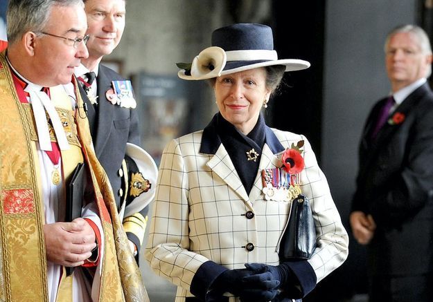 La princesse Anne rend hommage à son père, le prince Philip