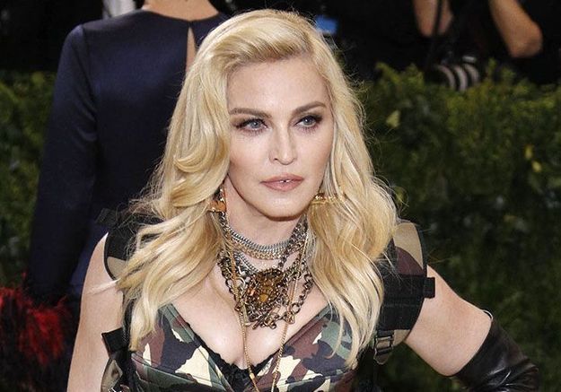 Madonna fête les 90 ans de son père avec un superbe portrait de sa famille 