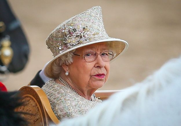 « Ne discute pas, je suis la reine » : les révélations d’Elton John sur la reine d’Angleterre