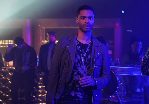 Regé-Jean Page se confie sur sa nouvelle notoriété - Elle